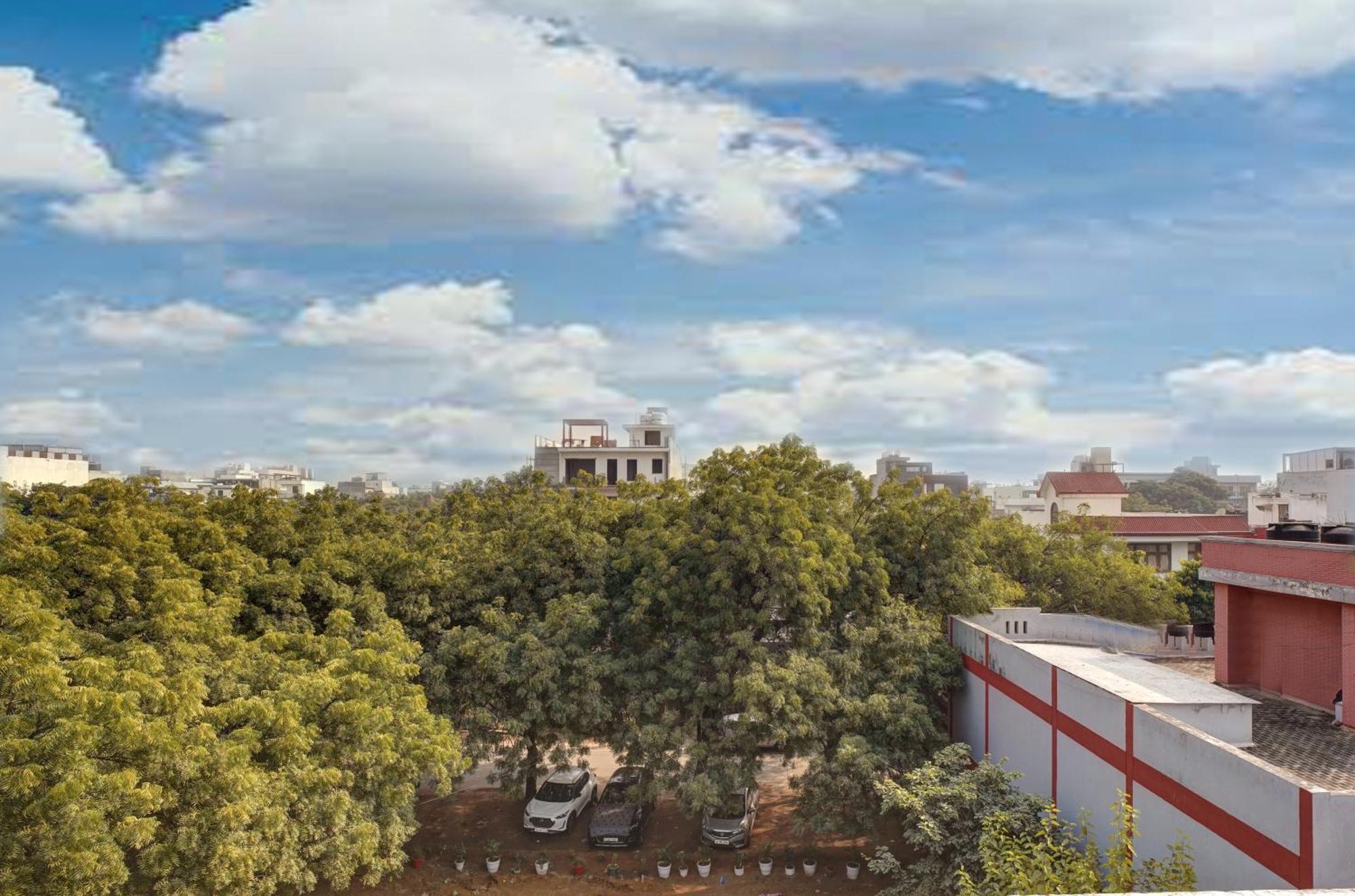 Nexhub Stay - Huda City Centre Gurgaon Exterior foto